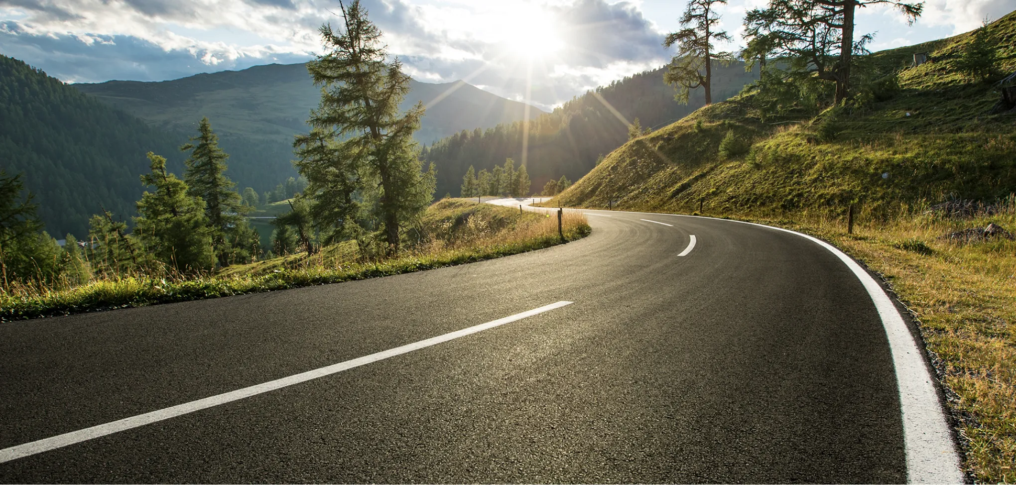 Image of a road in the mountains